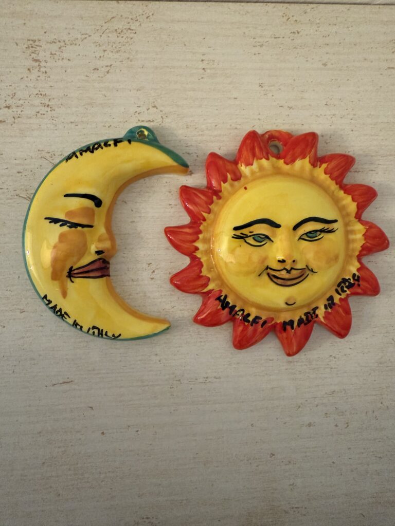 月と太陽のアイキャッチ画像